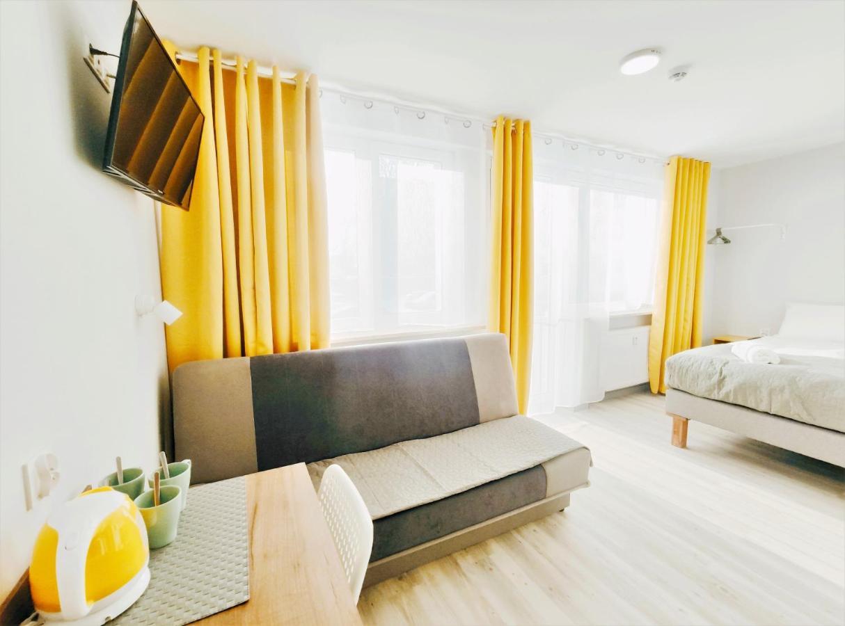 Pokój czteroosobowy z łazienką nr 6